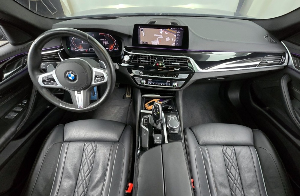 BMW 5 series (G30)