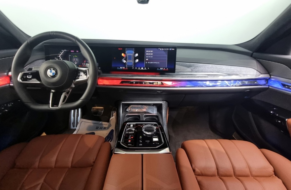 BMW 7 Series (G70)
