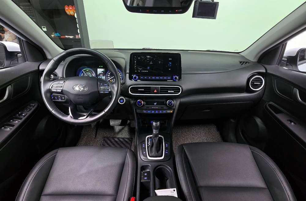 Hyundai kona hybrid
