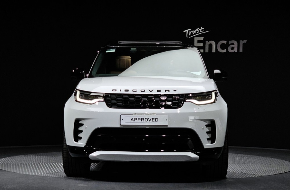 Land rover discovery 5
