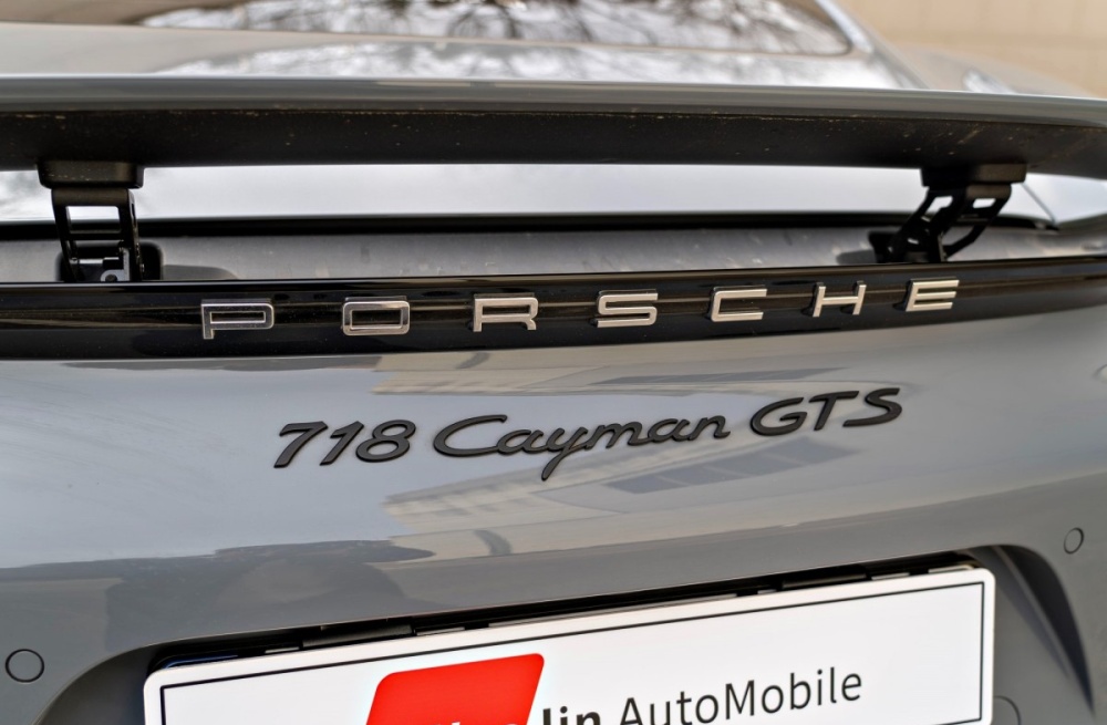 Porsche 718 Cayman