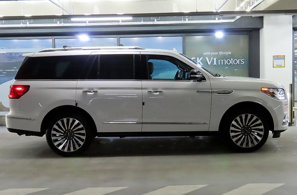 Lincoln navigator