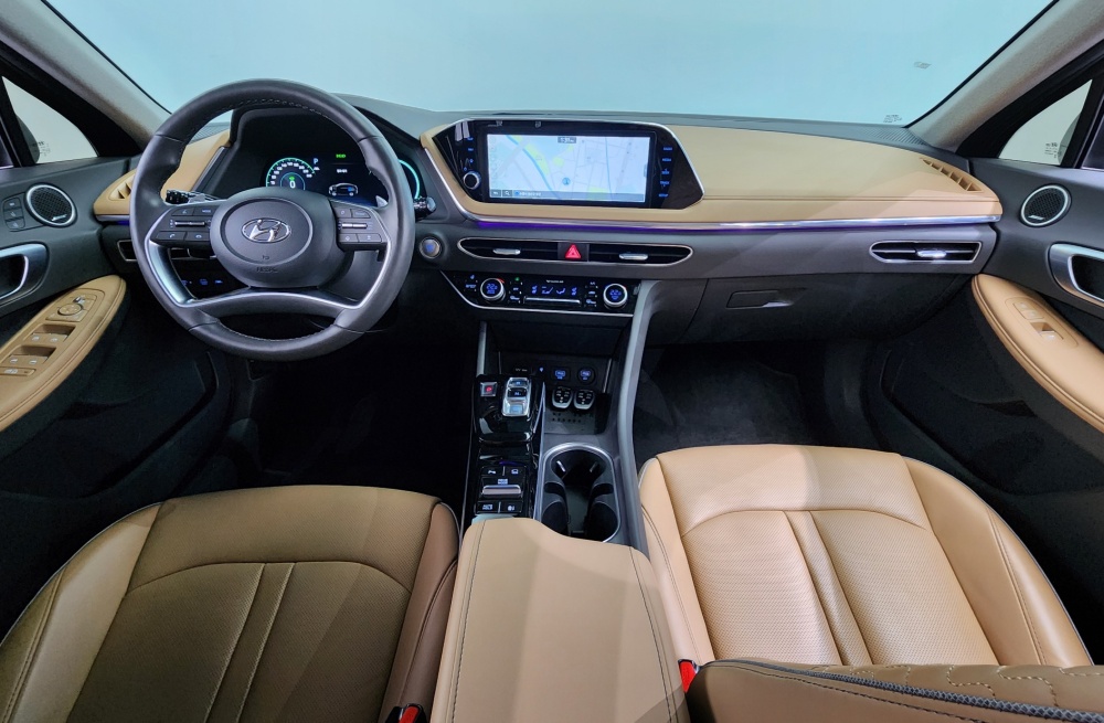 Hyundai Sonata Hybrid (DN8)