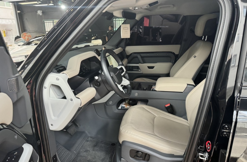 Land rover Defender (L663)