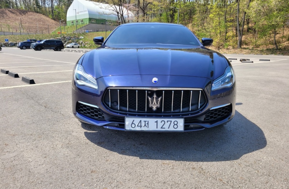 Maserati Quattroporte