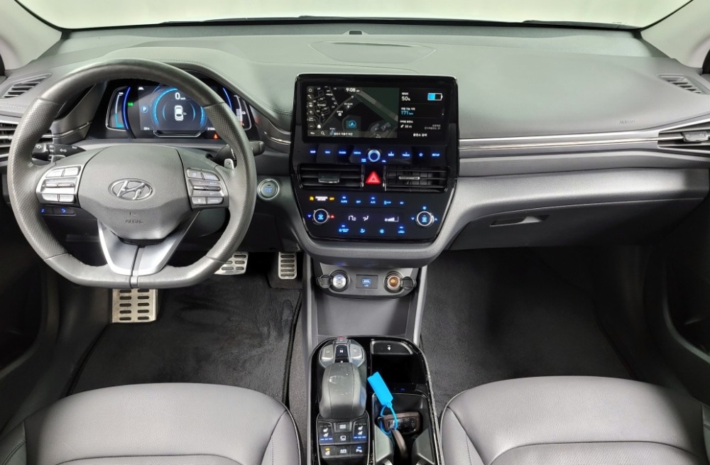 Hyundai The new Ioniq electric