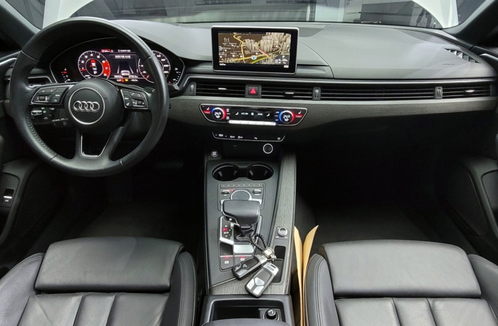 Audi A4 (B9)