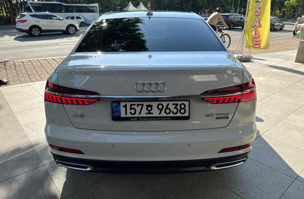 Audi A6 (C8)