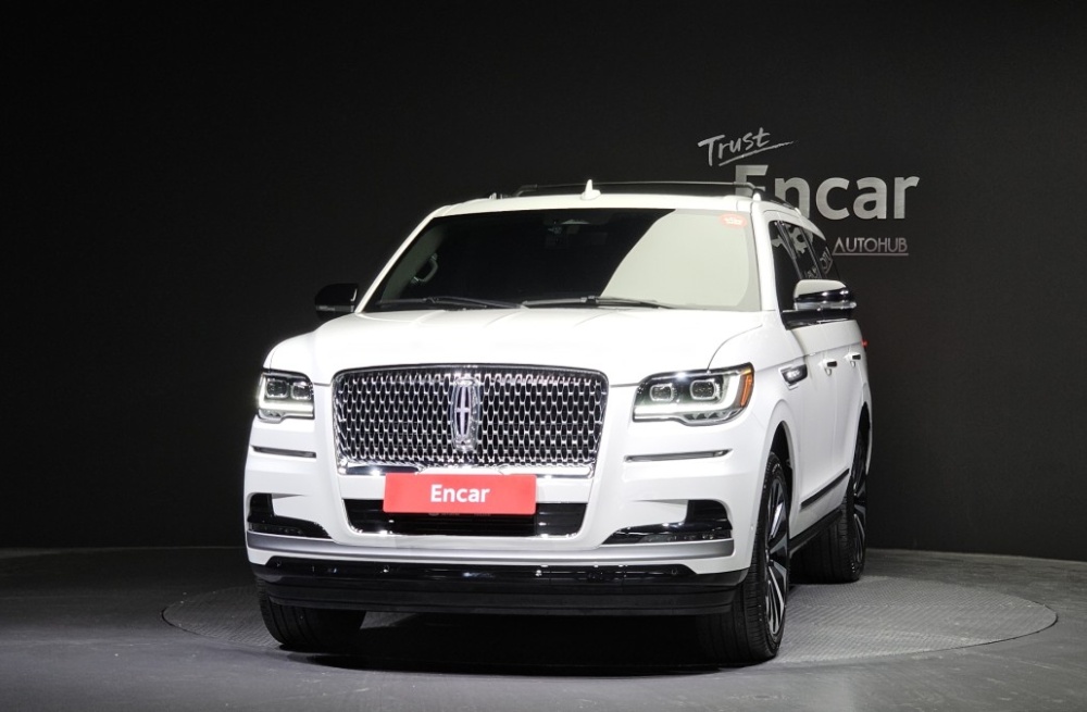 Lincoln Navigator 4th generation