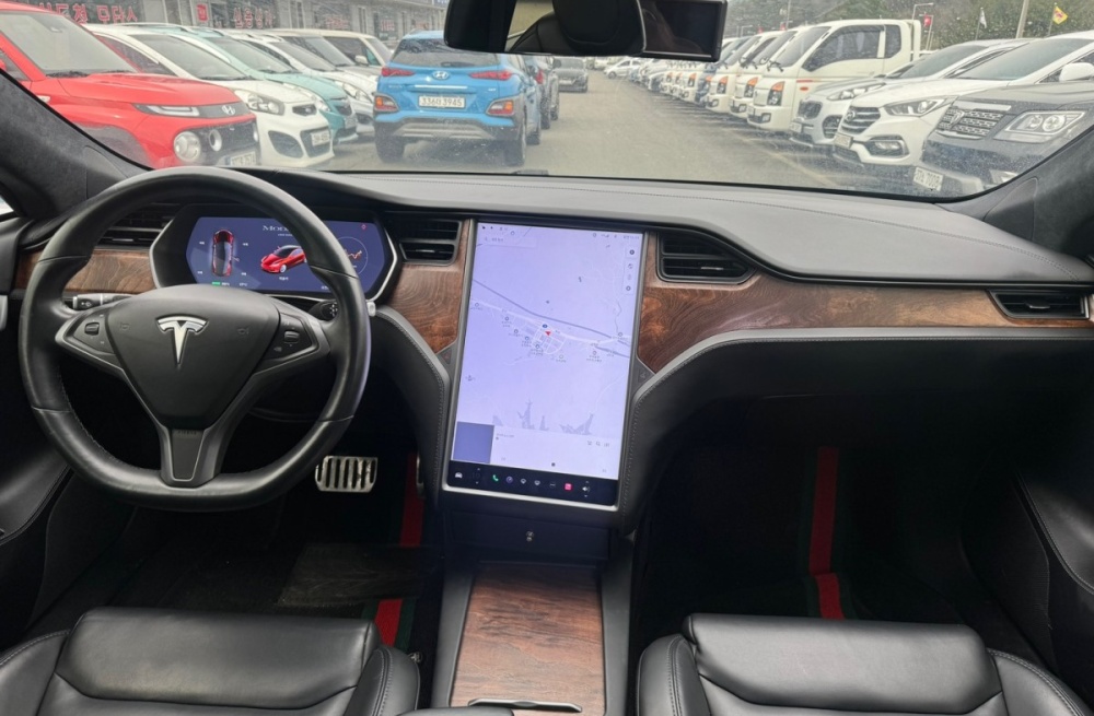 Tesla Model S