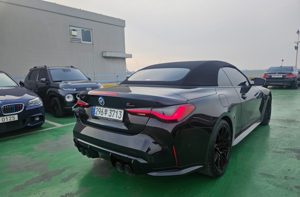 BMW M4 (G82)