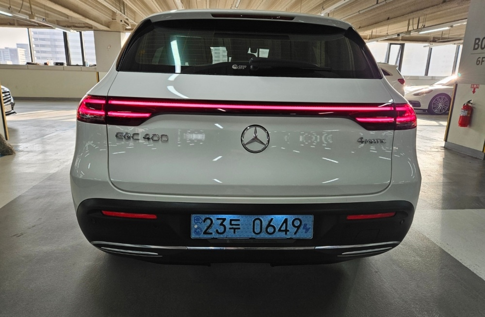 Mercedes-Benz EQC-N293