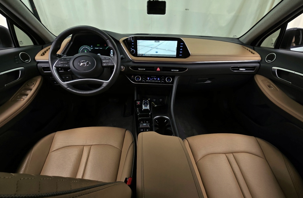 Hyundai Sonata Hybrid (DN8)