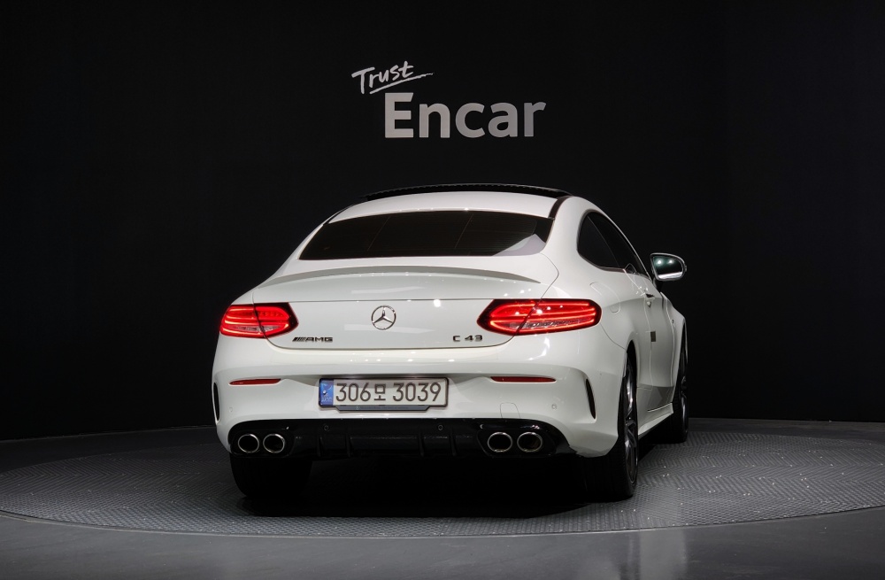 Mercedes-Benz C-Class W205