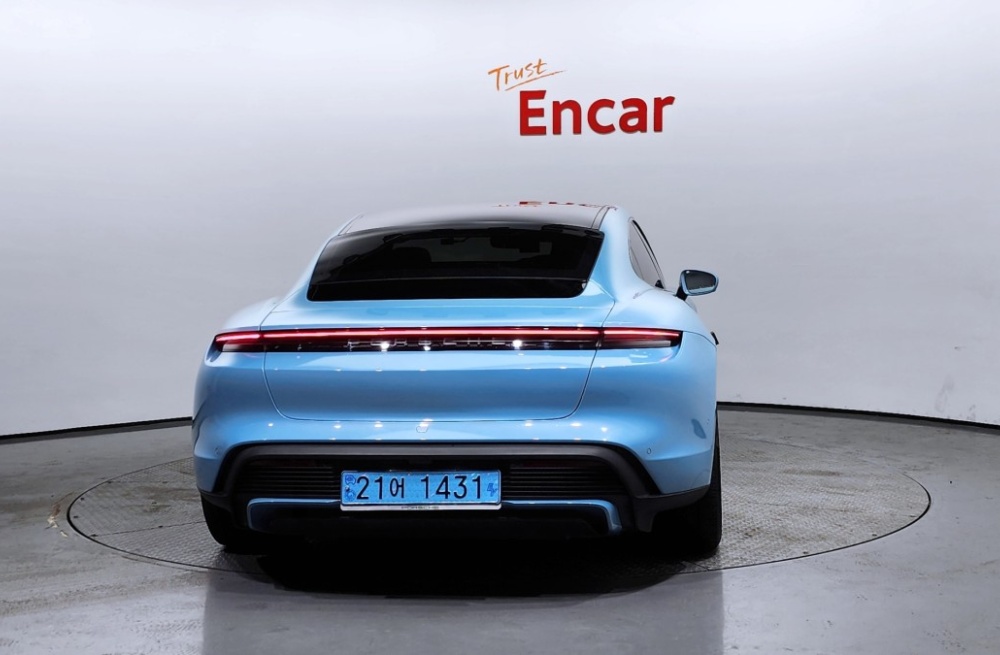 Porsche Taycan