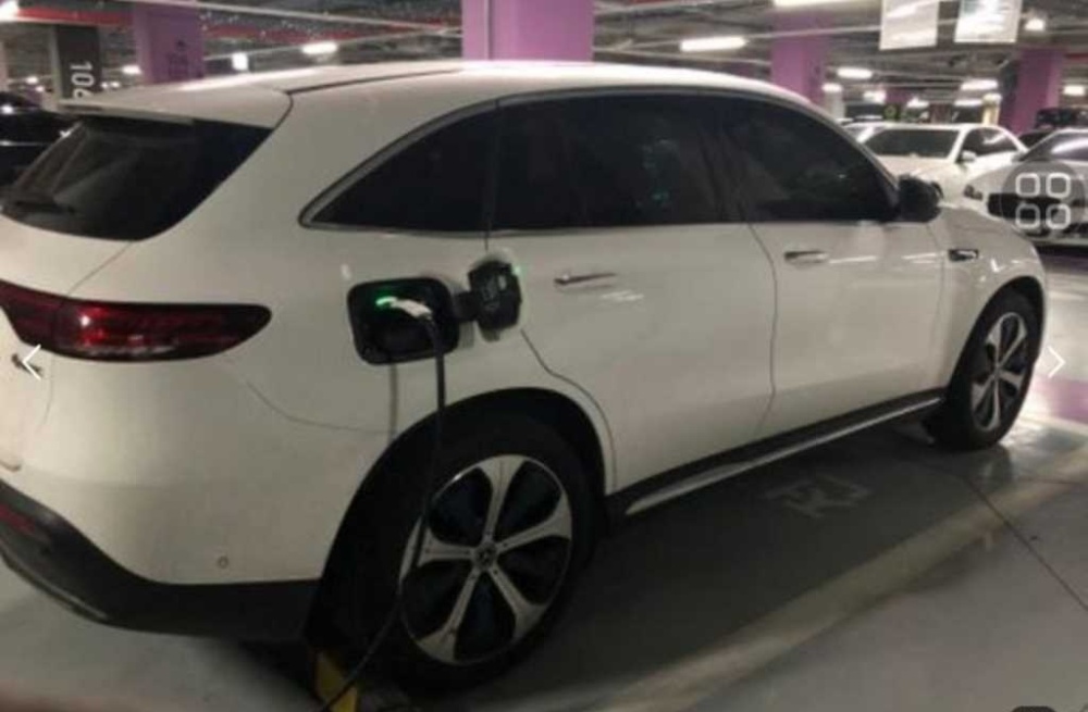 Mercedes-Benz EQC-N293