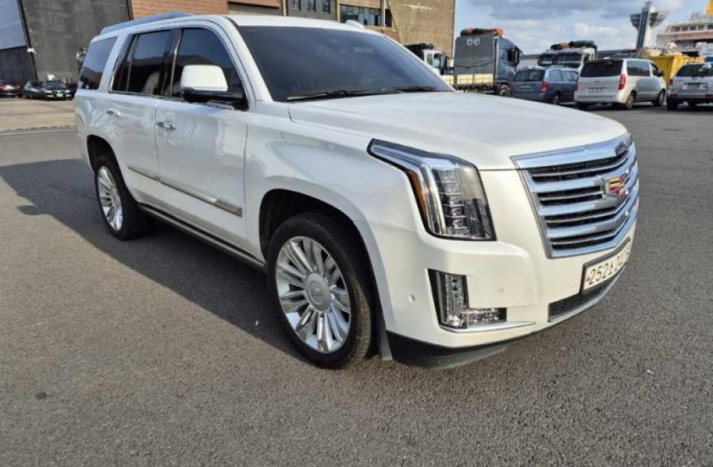 Cadillac escalade