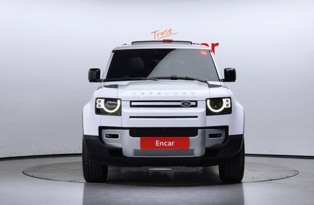 Land rover Defender (L663)