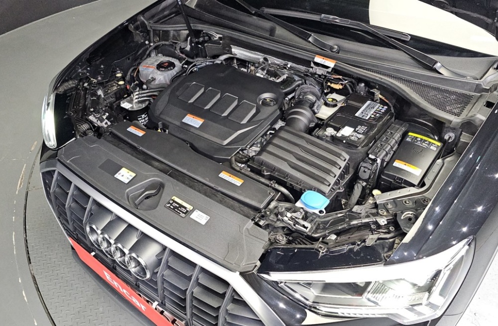 Audi Q3 (F3)