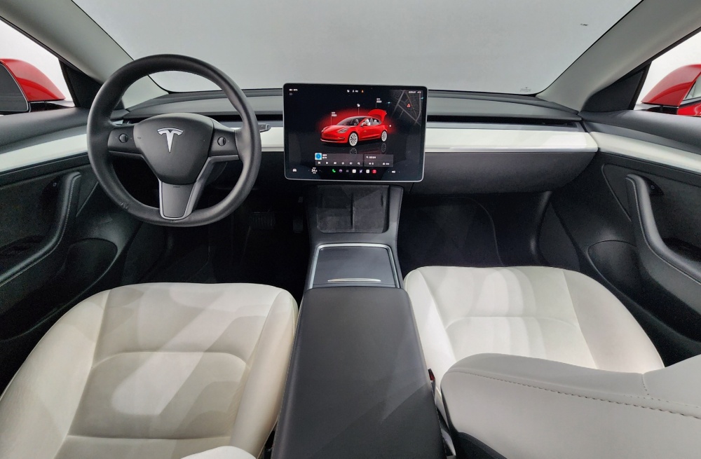 Tesla model 3