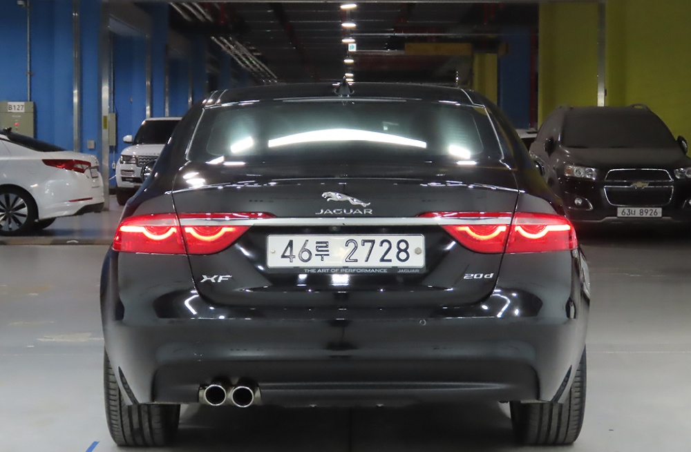 Jaguar XF (X260)